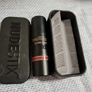 Nudestix blush BODY LANGUAGE